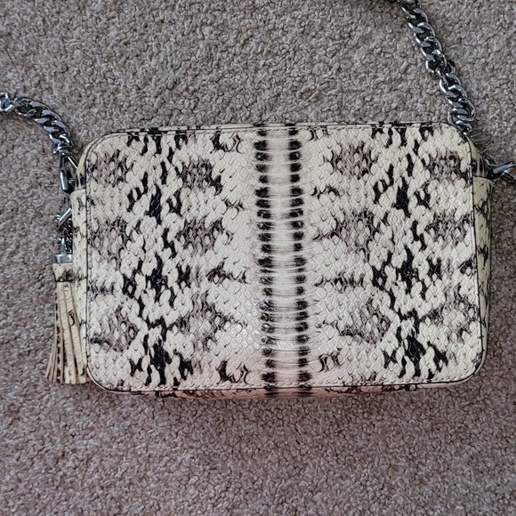 Michael Kors embossed snake skin camera bag - Picture 3 of 9